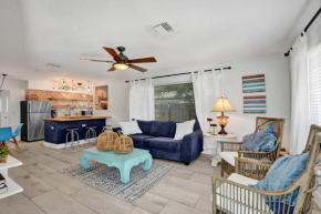Ft. Lauderdale Beach Artistic Oasis with BBQ